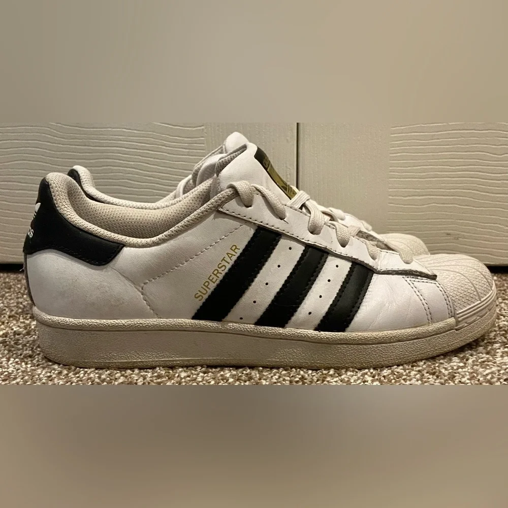 Adidas Superstar Sneakers Sz M6.5/W8.5 White Black Lace Up Low Top Shell Top